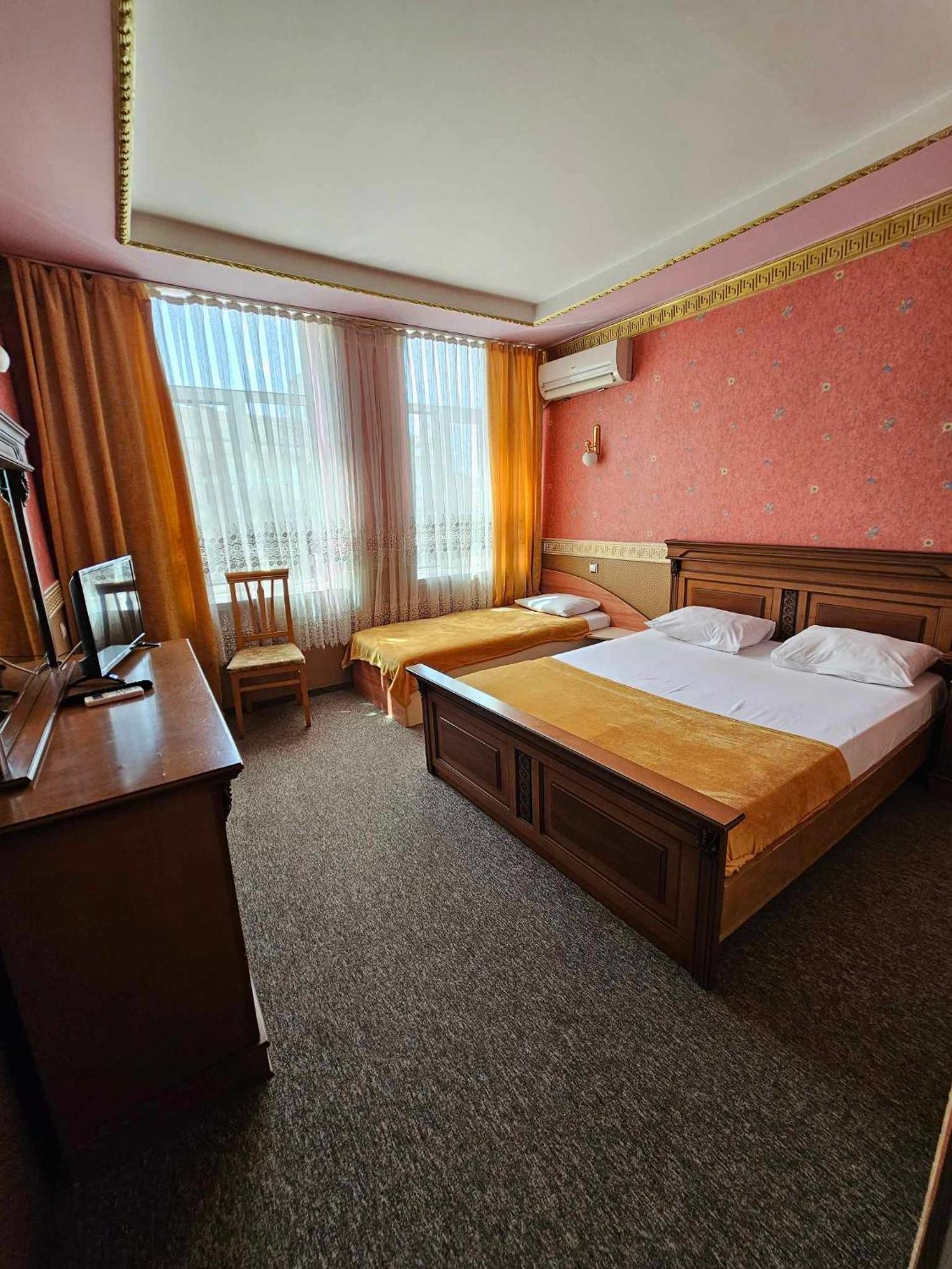 Hotel Izvora Ruse Extérieur photo