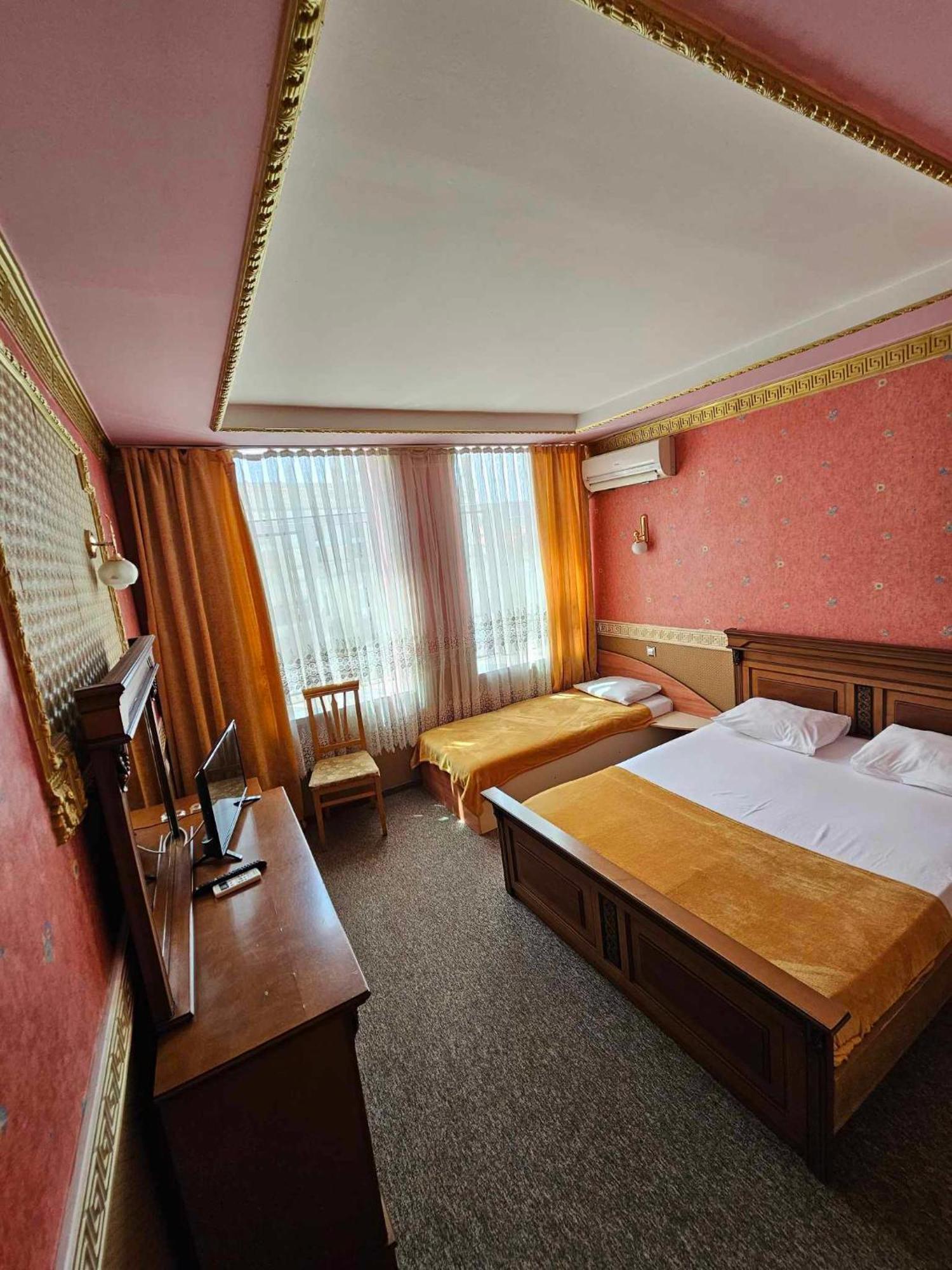 Hotel Izvora Ruse Extérieur photo